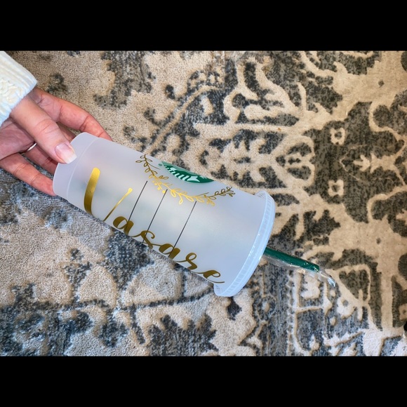 New Starbucks gold wreath cup - Picture 4 of 4